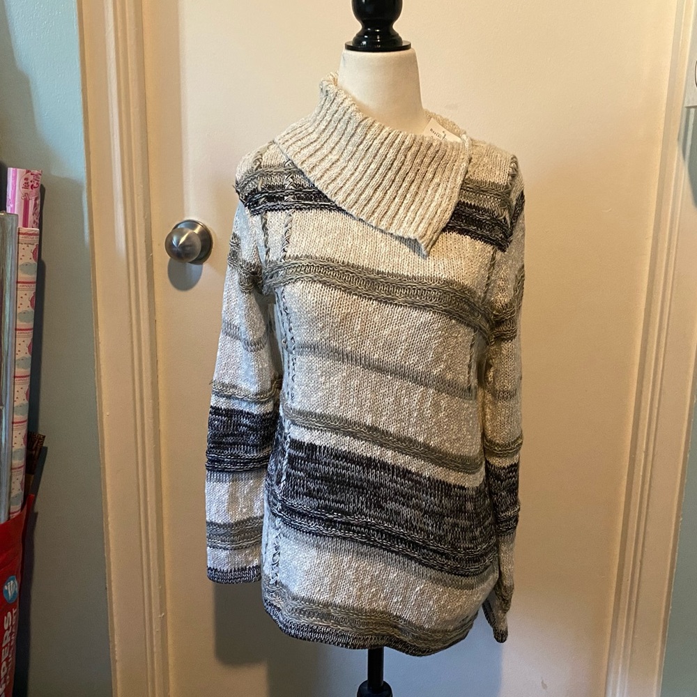 BNWT NORTHERN REFLECTIONS COWL NECK KNIT SWEATER
